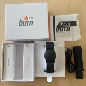 Orange Theory Beat Burn 5.0 Armband like New